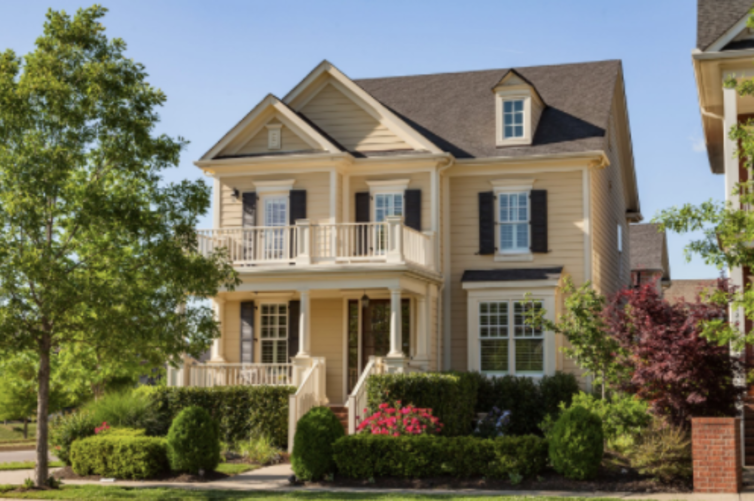 What Color Siding Has the Best Resale Value? Allura USA