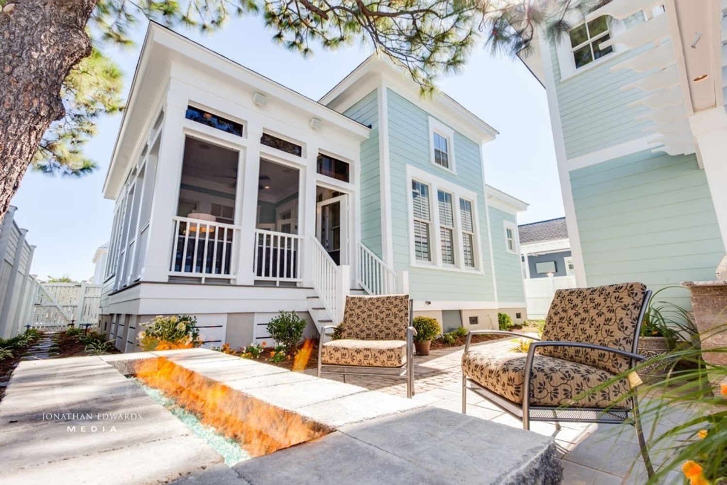 9 Exterior Window Trim Ideas for a Stylish Home Allura USA