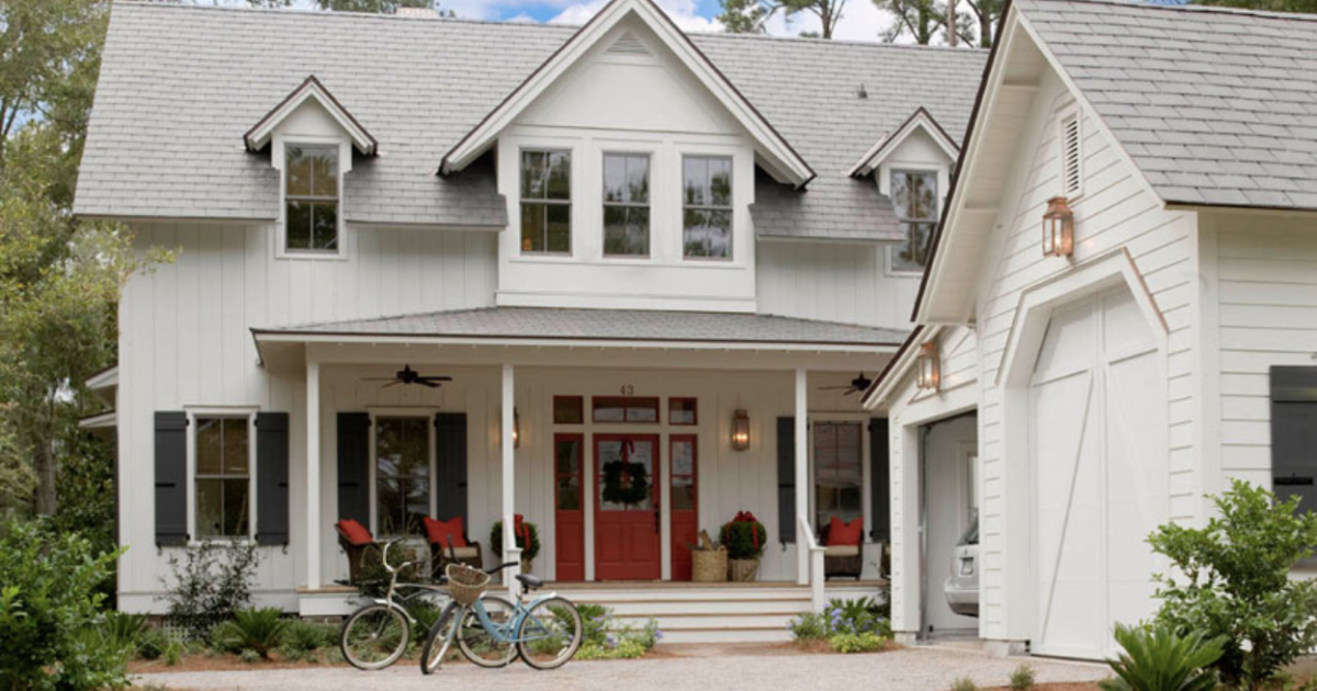 White Colonial House: Understanding the Style & Classic Look | Allura USA